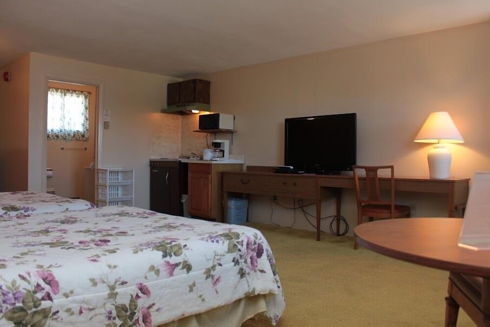 The Inn Between the Beaches - photo 12