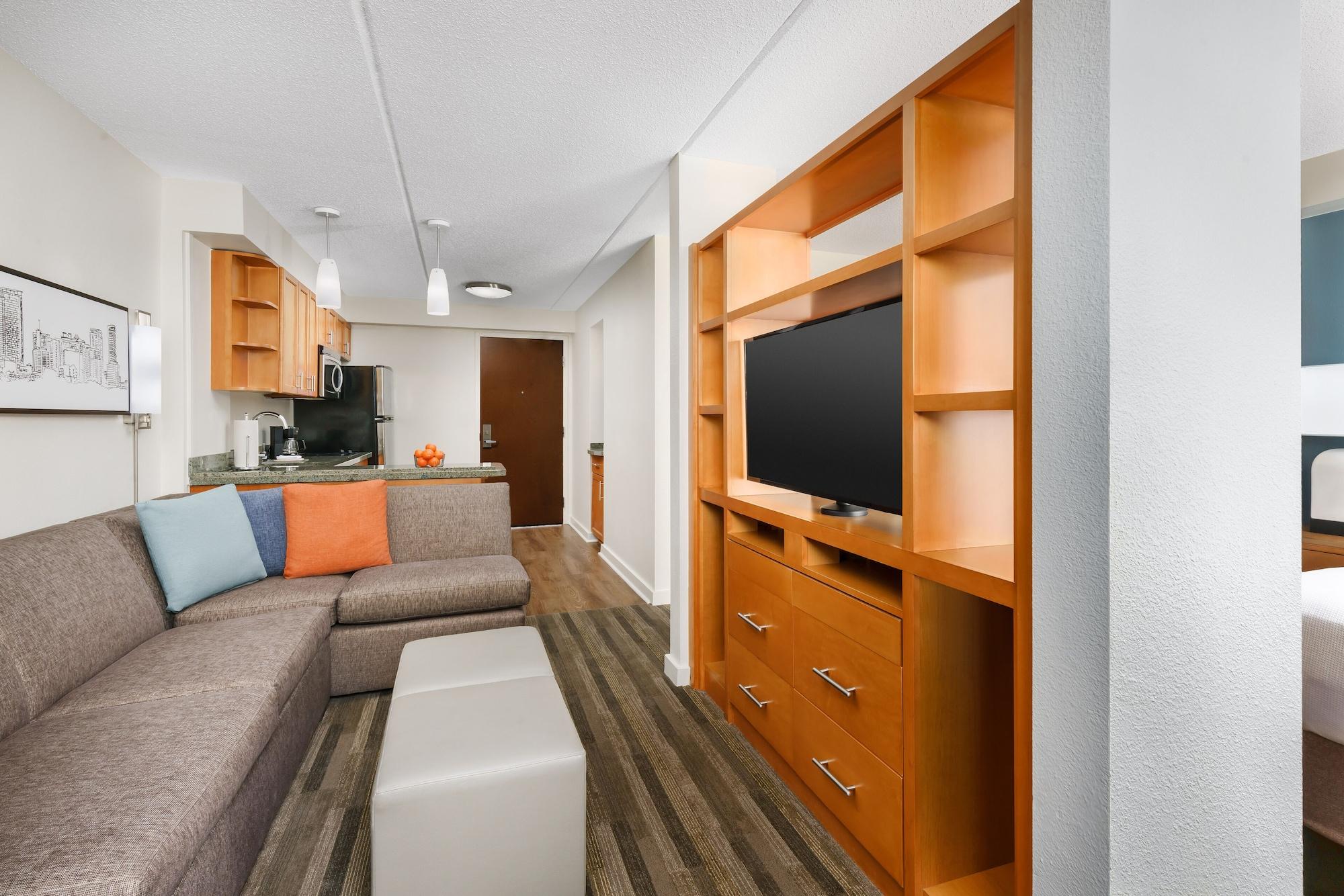 HYATT house Fort Lauderdale Airport & Cruise Port - photo 30