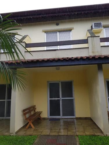 Condomínio Guaraciaba in Bertioga, Brasil