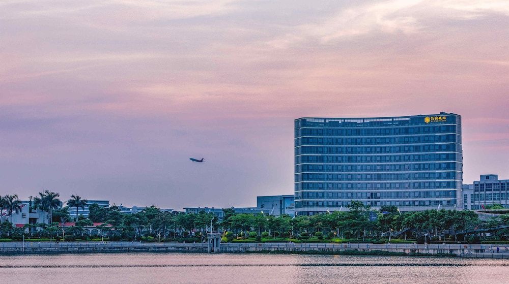 Hisilk Artwork Center Fliport Coso Hotel — 5-Star Luxury Hotel in Xiamen, People's Republic of China