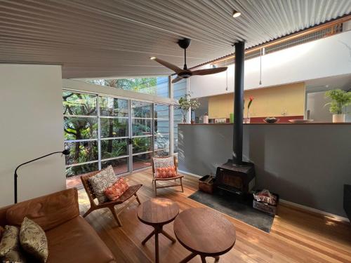 Kurrambin Vincentia Free Wi Fi & Linen 300m From the beach in Vincentia, Australia