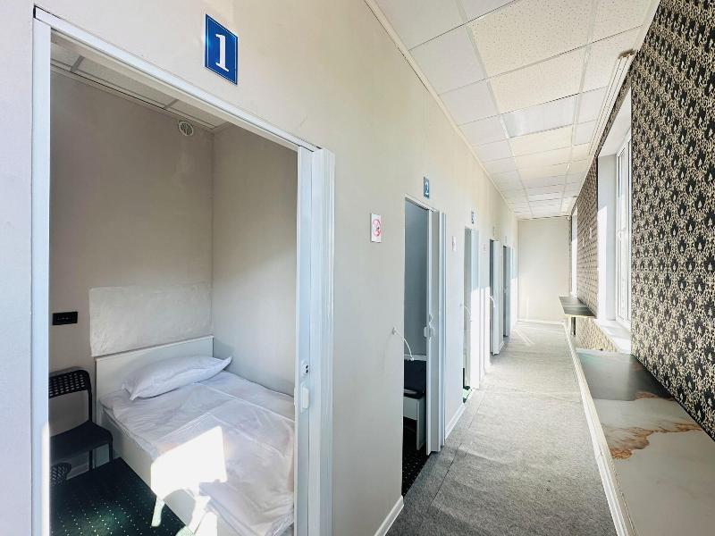 Pulse Capsule Hotel - carbon neutral hotel in Almaty