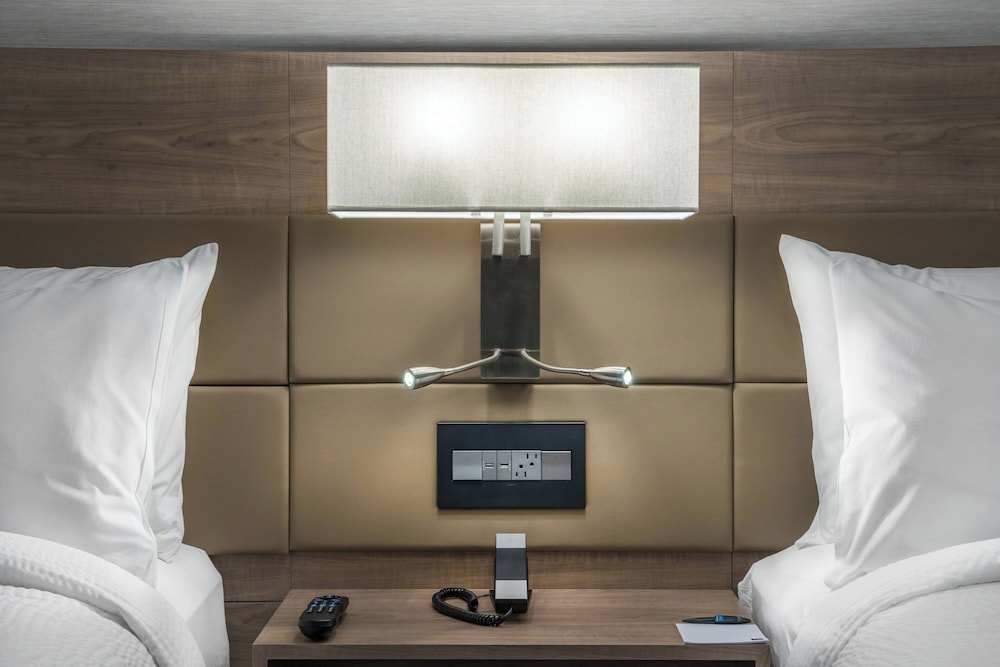 AC Hotel by Marriott Boston Cambridge - photo 16