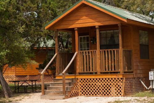 Medina Lake Camping Resort Cabin 7 - photo 20