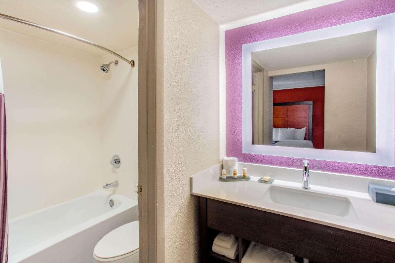 La Quinta Inn Chicago O'Hare Nr. 6072 - photo 31