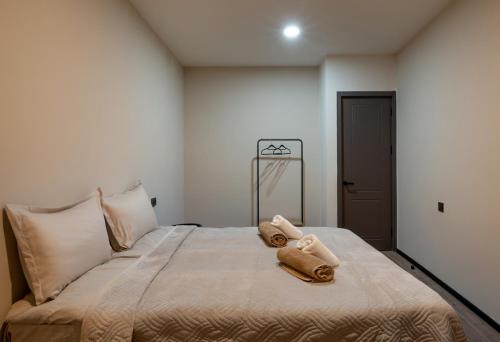 Niabi Apartments with Cinema and Billiards