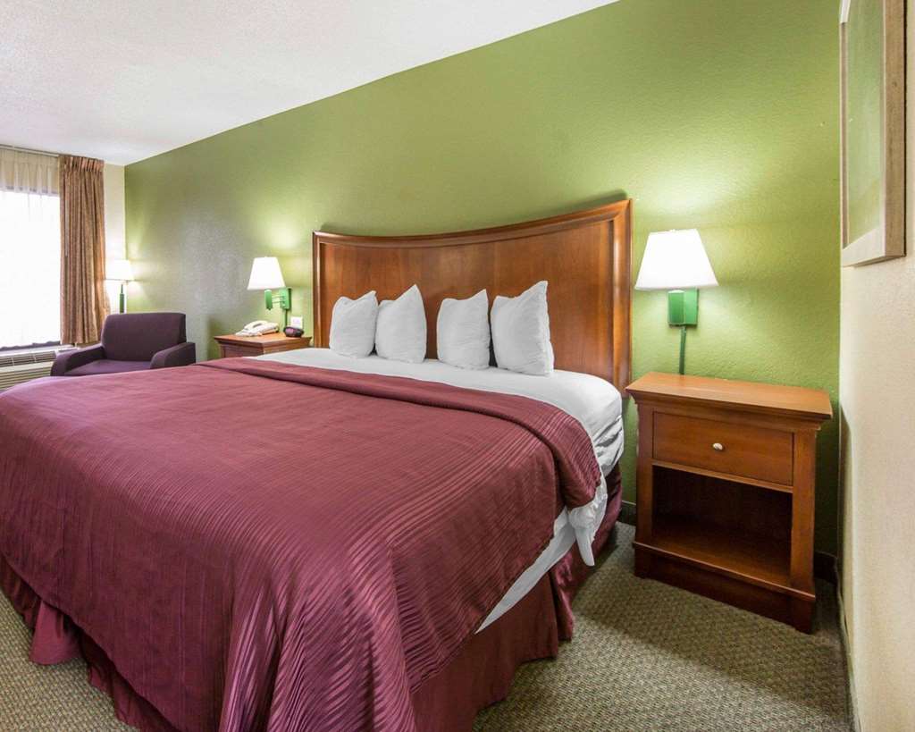 Quality Inn Merchants Drive - photo 8