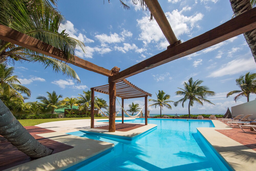Casa del Puerto by MIJ — 4-Star Luxury Hotel in Puerto Morelos, Mexico