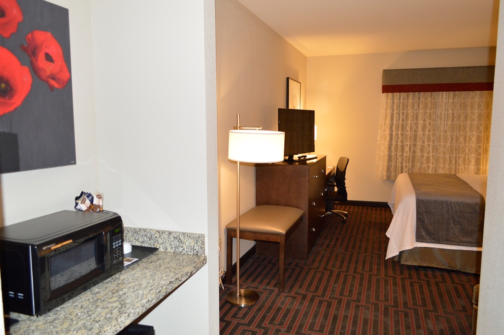 Best Western Plus Stevens County Inn - photo 13