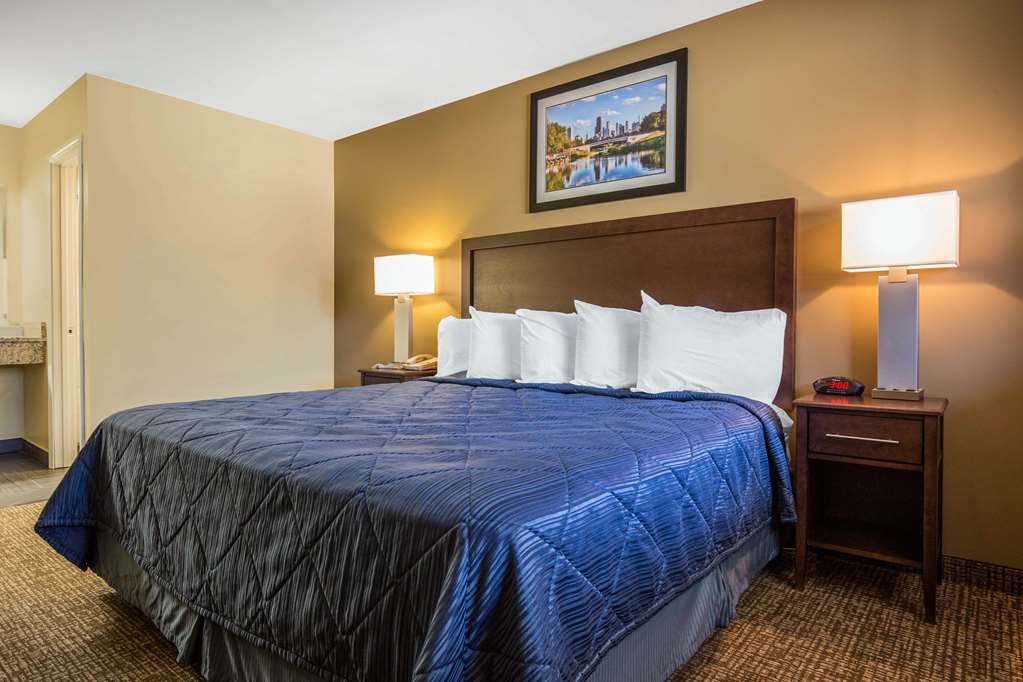 Rodeway Inn Lyons La Grange - photo 14