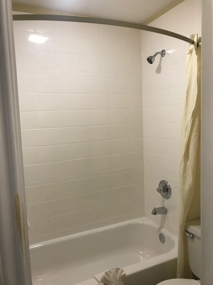 Navasota Inn - photo 11