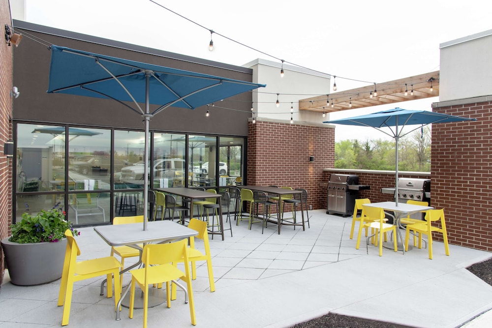 Home2 Suites by Hilton Indianapolis Airport - photo 35