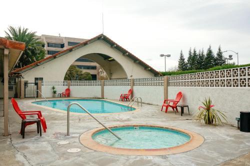 E Z 8 Motel San Jose Ii - photo 7