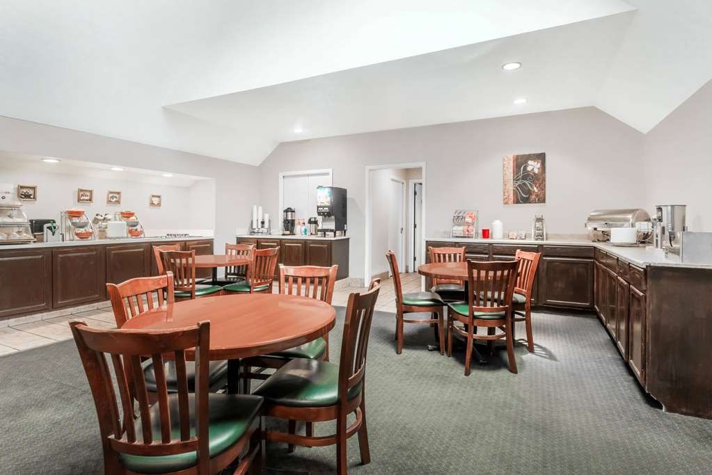 Hawthorn Extended Stay by Wyndham Columbus North - photo 14