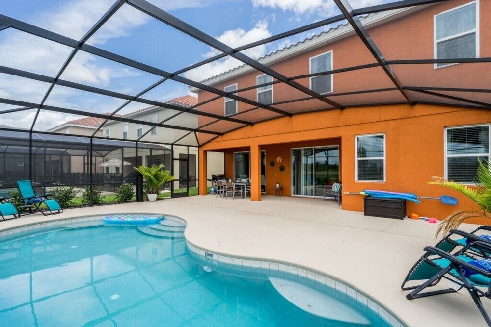 6 bedroom home at Solterra Resort - photo 21