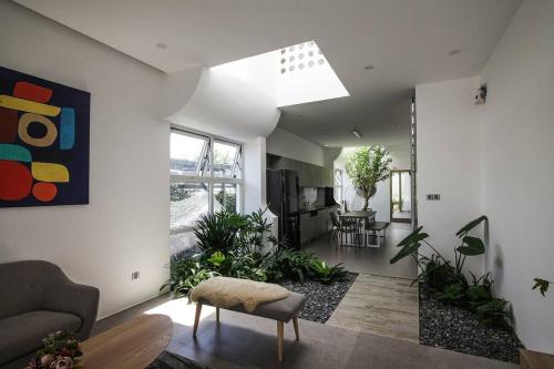 Middle of My Khe Beach & Han River Flow House — 4-Star Luxury Hotel in Da Nang, Vietnam