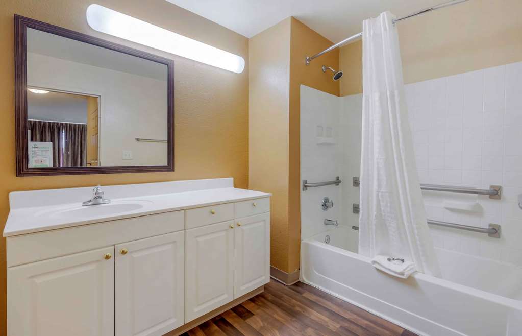 Extended Stay America Select Suites Raleigh RTP 4610 Miami B - photo 35