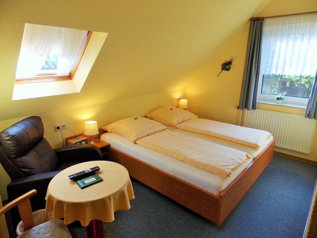 Garni Hotel Pension Holum in Neuharlingersiel, Germany