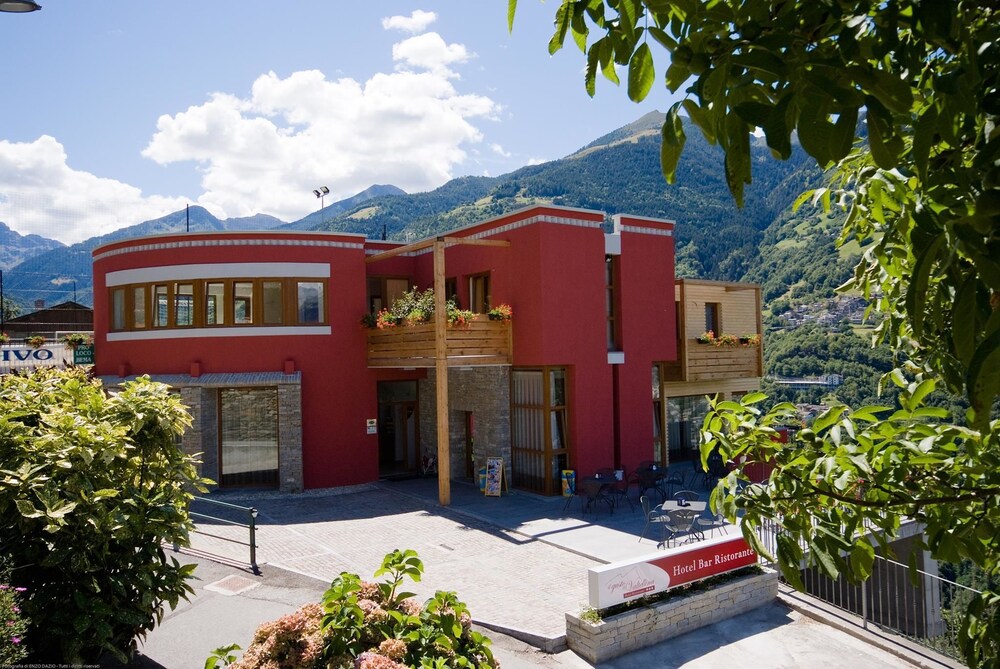 Hotel Ristorante il gusto di Valtellina pet-friendly hotel Bema