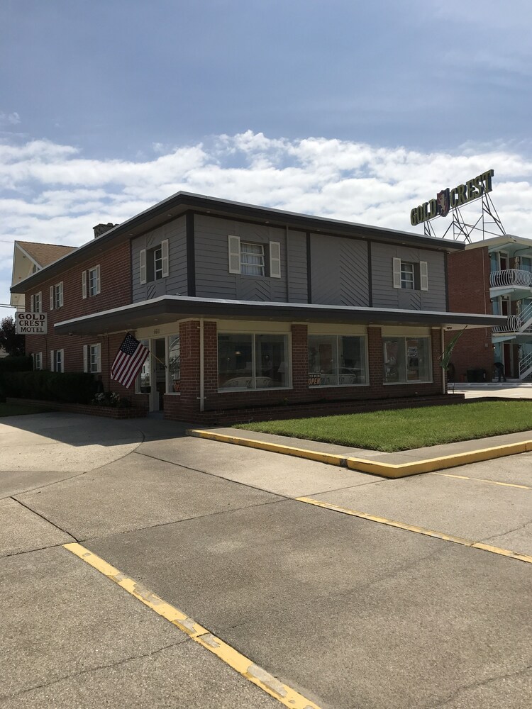 Gold Crest Motel - photo 27