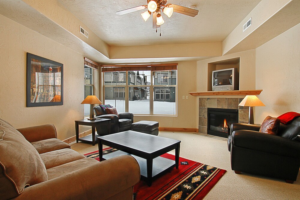 Fox Point at Redstone by All Seasons Resort Lodging - photo 23