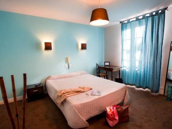 Le Fer Cheval - carbon neutral hotel in Lons