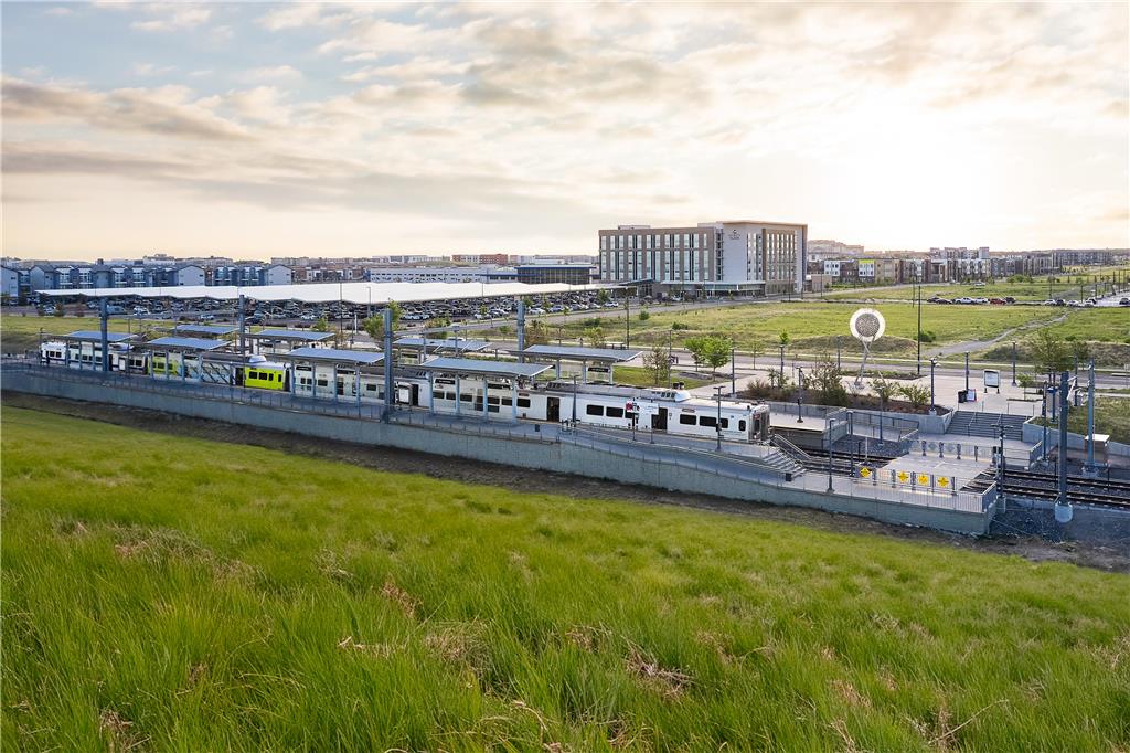 Hyatt Place Peña Station Denver Airport - photo 11