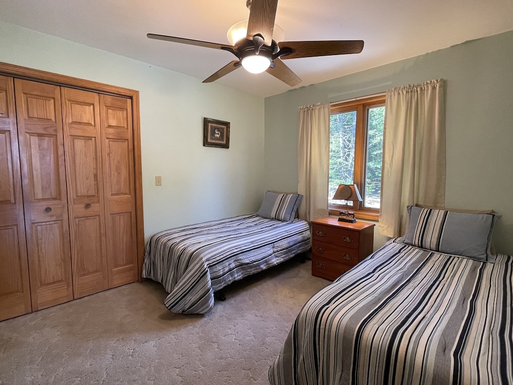 Hill View Motel and Cottages - photo 16