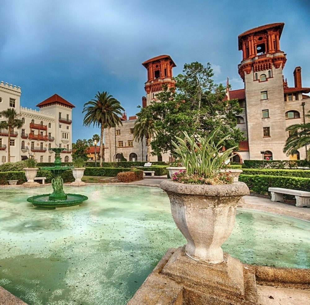 DoubleTree by Hilton St. Augustine Historic District - photo 41