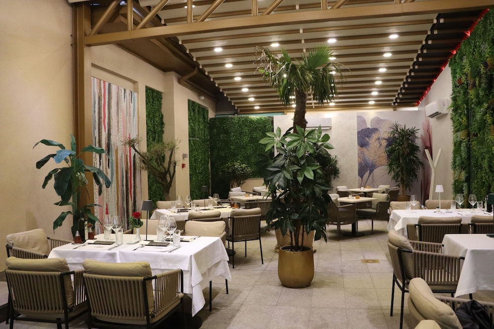 מזון ומשקאות