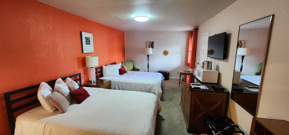 Rose's Motel - photo 20
