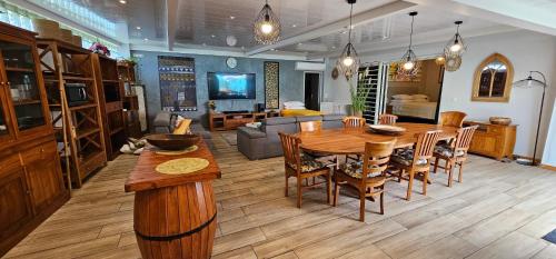 Tiare Pool Lodge — 4-Star Luxury Hotel in Pirae, French Polynesia