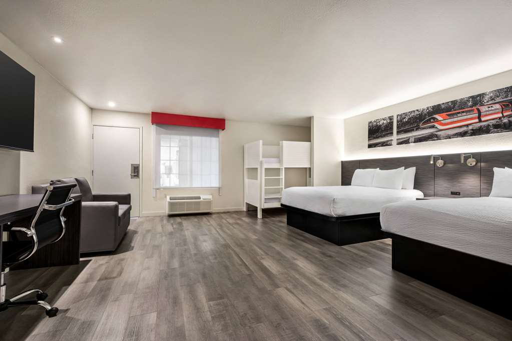 Ramada by Wyndham Anaheim Convention Center - photo 39
