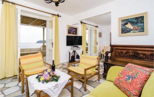 Two Bedroom Holiday Home In Dubrovnik