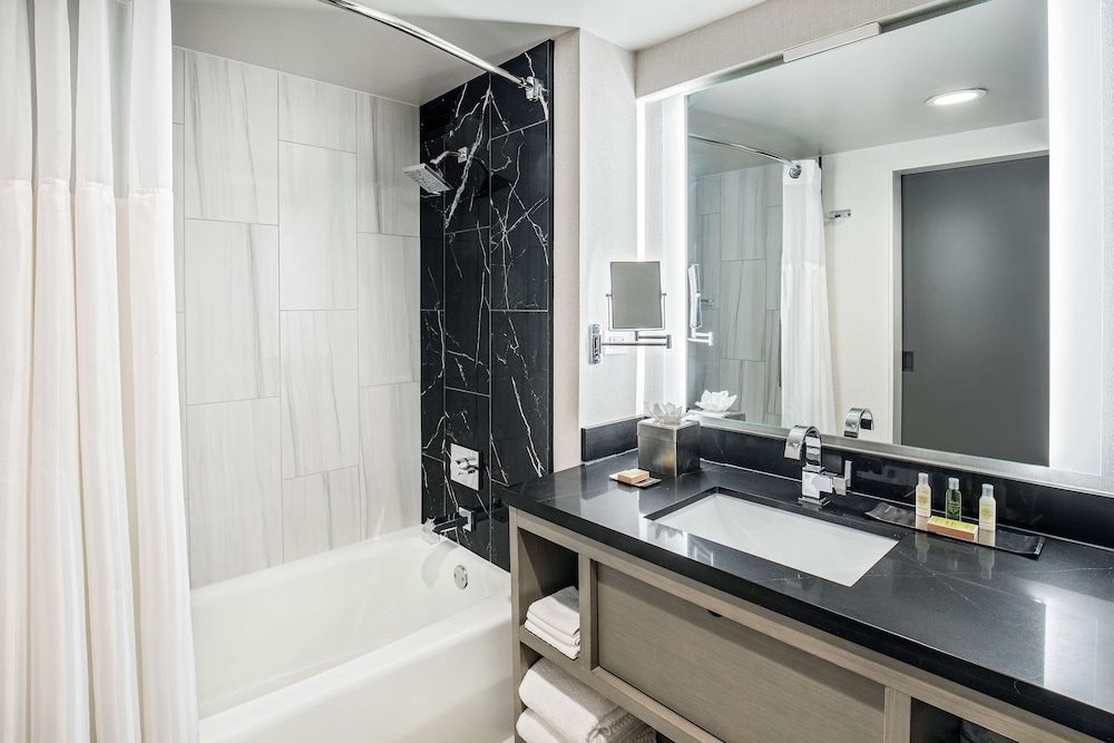 DoubleTree by Hilton Washington DC North Gaithersburg - photo 12