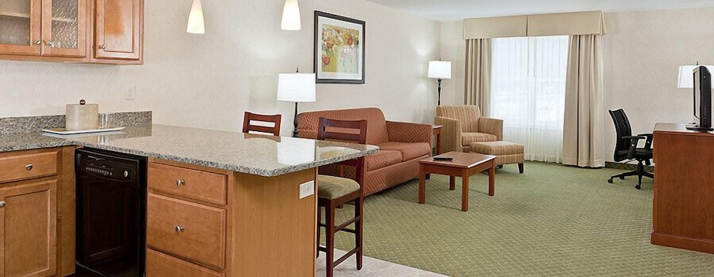 White River Inn and Suites - photo 34