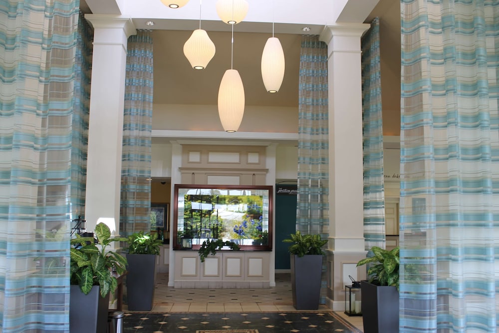 Hilton Garden Inn Addison - photo 3