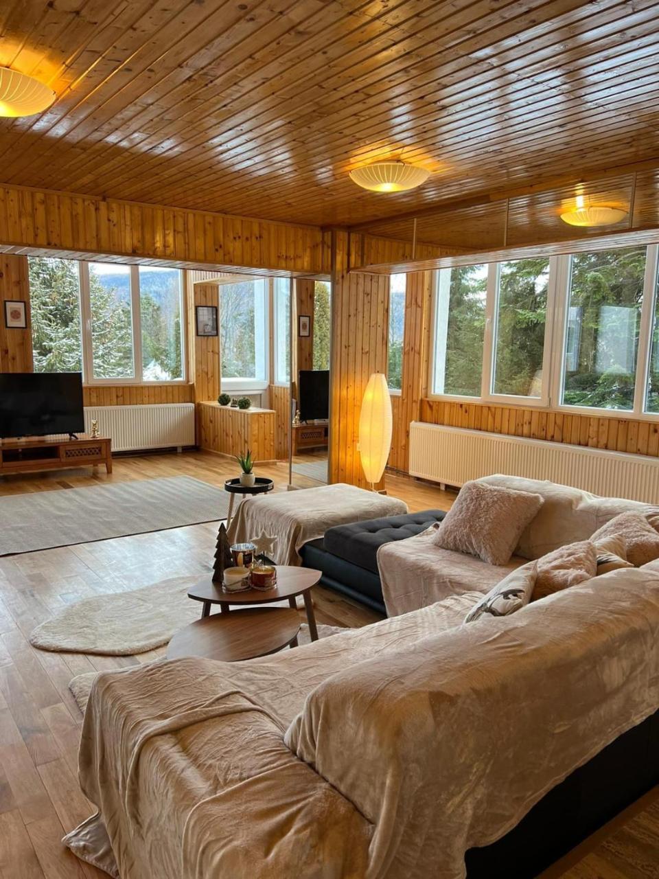 Bsg Villa Sinaia — 4-Star Luxury Hotel in Sinaia, Romania