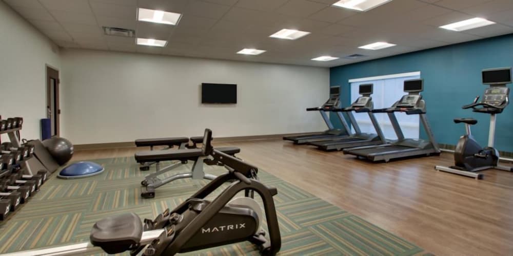 Holiday Inn Express Hotel & Suites Mount Pleasant by IHG - photo 30