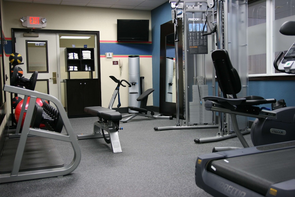 Hampton Inn & Suites Bethlehem - photo 33
