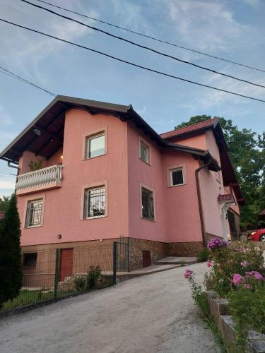 Villa Amir — 4-Star Luxury Hotel in Sarajevo, Bosnia and Herzegovina