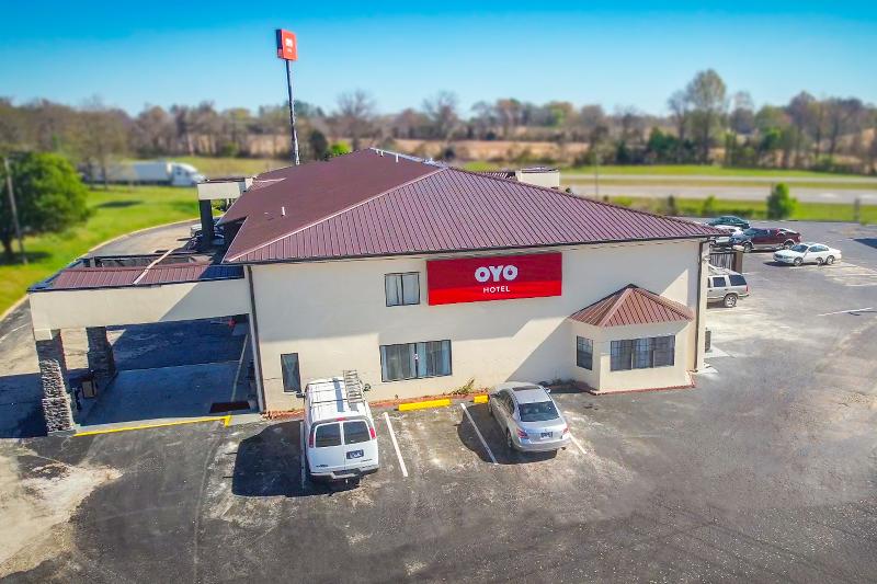 OYO Hotel Brownsville TN I 40 - photo 5