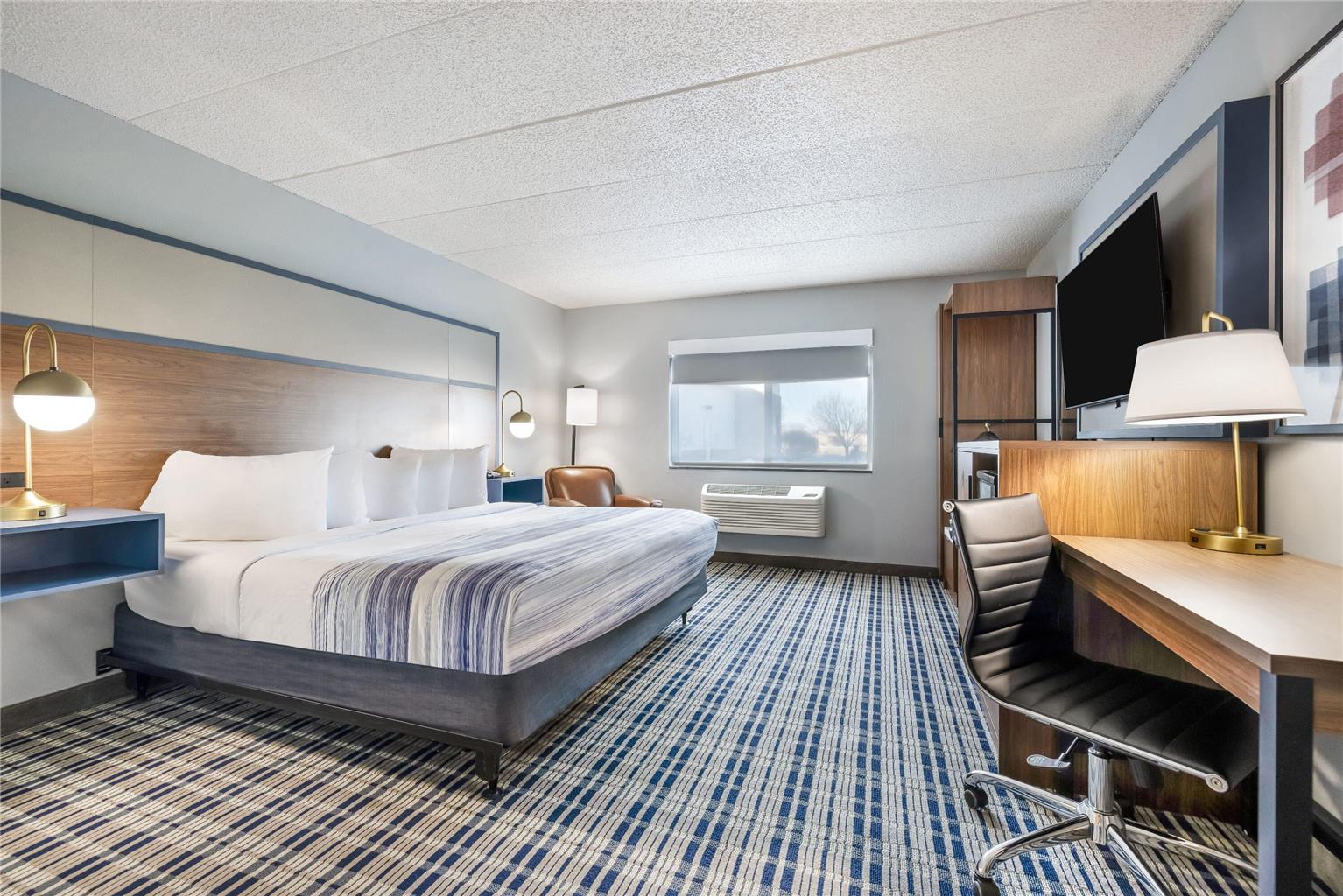 AmericInn by Wyndham Aberdeen Event Center - photo 16