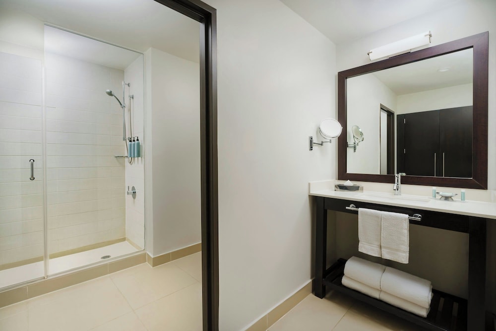 Courtyard by Marriott New York Manhattan Times Square - photo 31