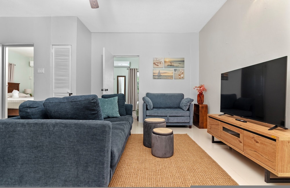 3rd Floor Condo Tower Isle 24hr Security in Unknown City, Jamaica