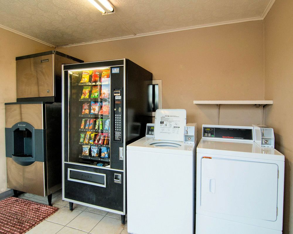 Rodeway Inn Civic Center - photo 6