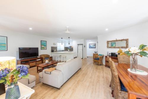 32 Beachside LJHooker Yamba — Iluka — photo 4