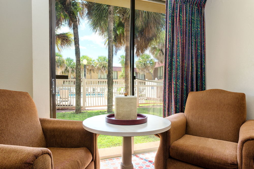 I Drive Grand Resort & Suites - photo 59