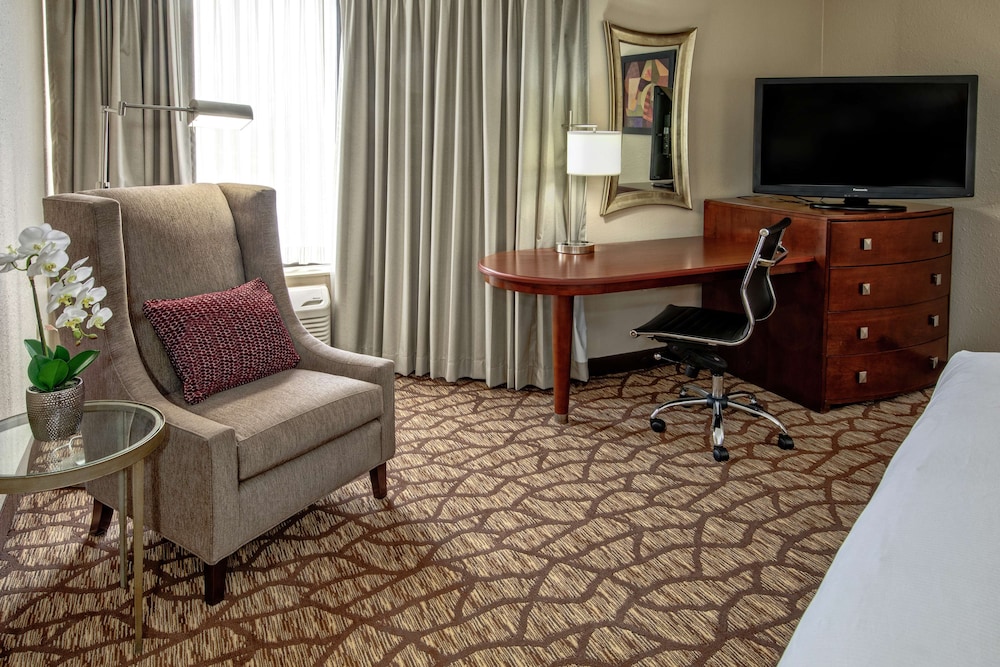 DoubleTree by Hilton Hotel Jackson - photo 10