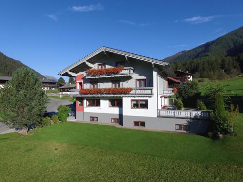 Hotel Garni Burger — hotel in Sankt Jakob In Defereggen